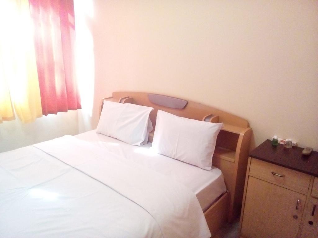 Simply Homy Guest House Pasteur Bandung Esterno foto