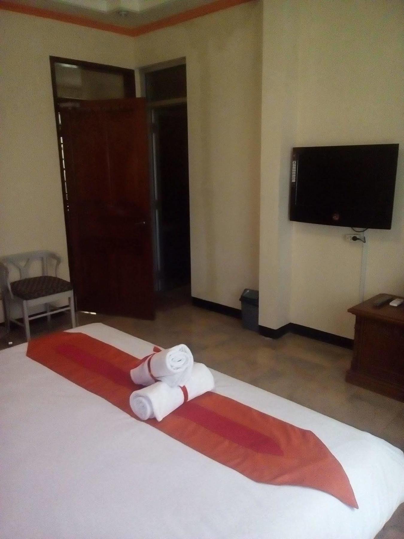 Simply Homy Guest House Pasteur Bandung Esterno foto